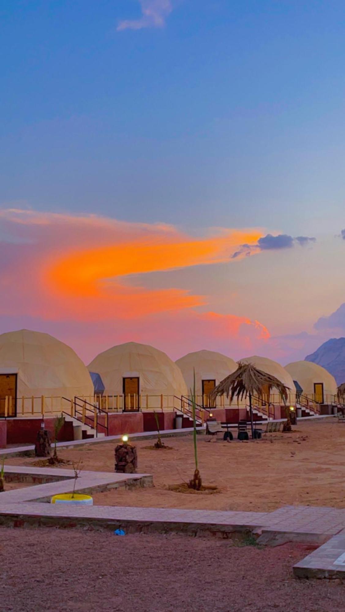 Adel Rum Camp Bubbles Ram Vadisi Dış mekan fotoğraf